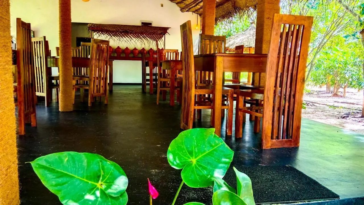 Ceylon Amigos Eco Resort Sigiriya