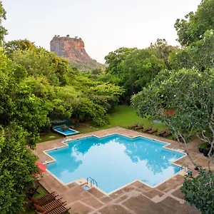 5* Resort Village