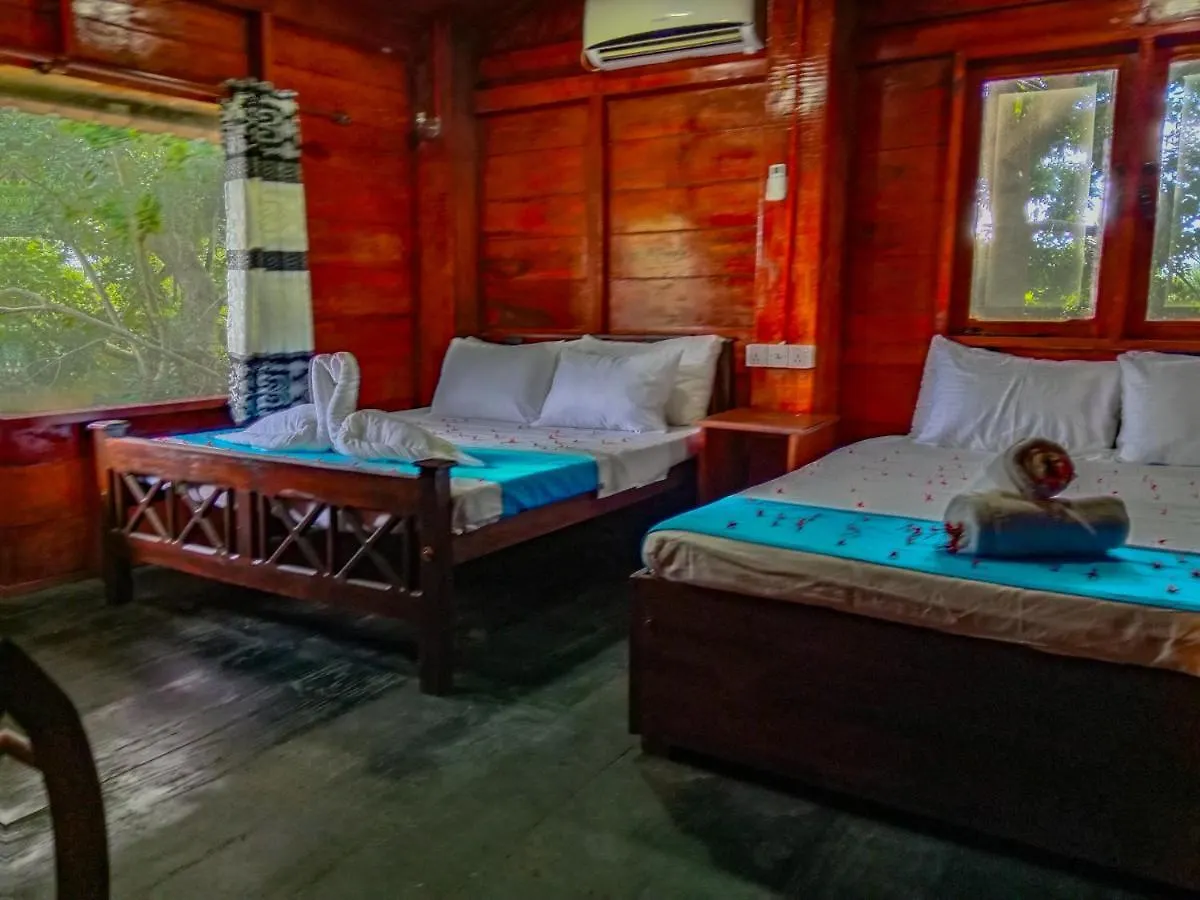 Ceylon Amigos Eco Resort Sigiriya 0*,