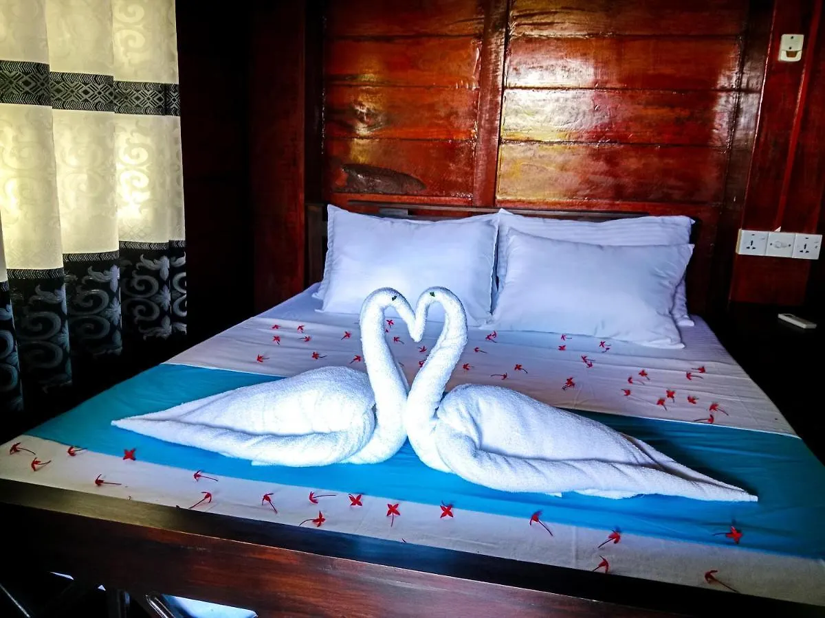 Ceylon Amigos Eco Resort Sigiriya